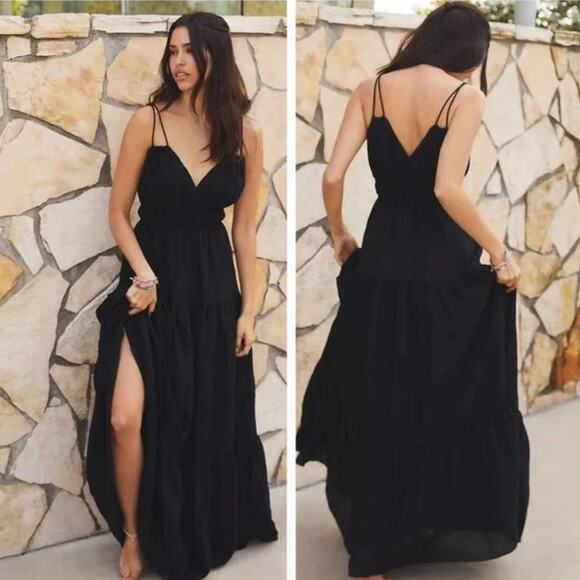 Hutch Dresses & Skirts - Anthropologie Hutch Tiered V-Neck Maxi Dress - Black - Size Small
